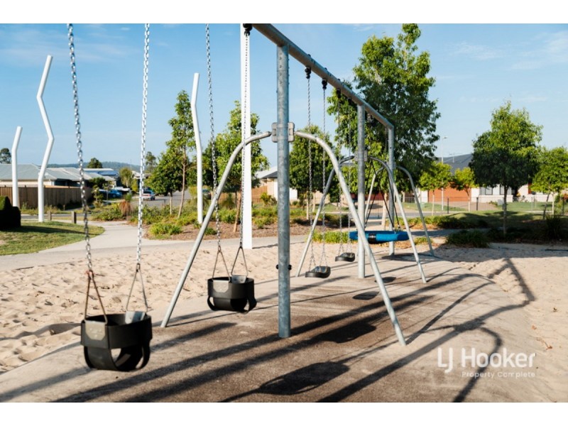 16 Leland Street, Yarrabilba QLD 4207