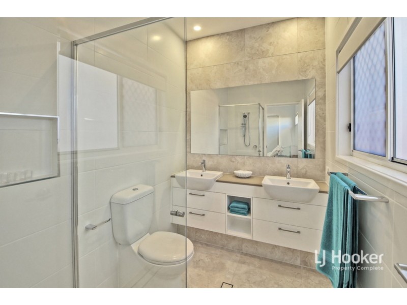 4 Houston Street, Spring Mountain QLD 4124