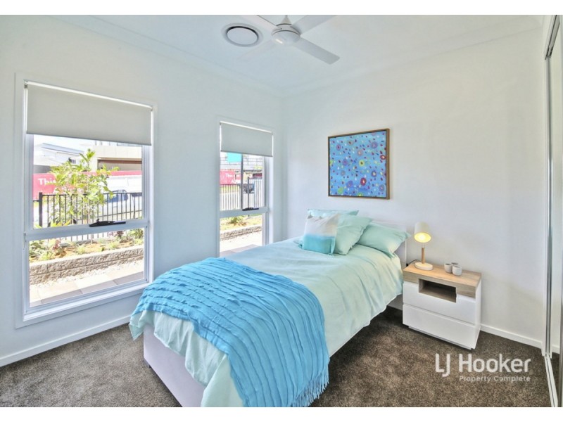 4 Houston Street, Spring Mountain QLD 4124