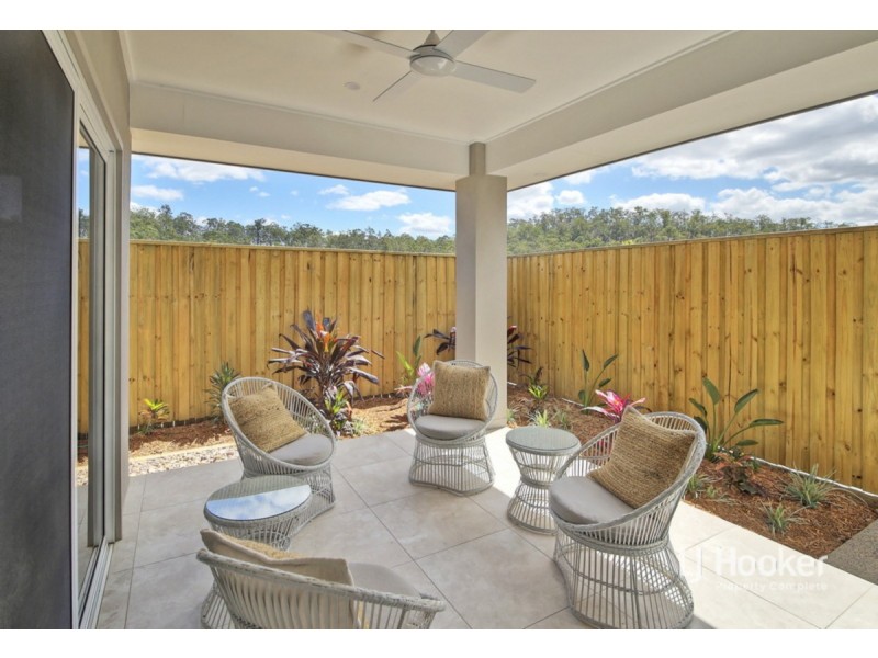 4 Houston Street, Spring Mountain QLD 4124