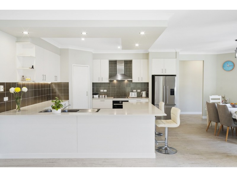 19 Stonebrook Court, Cashmere QLD 4500