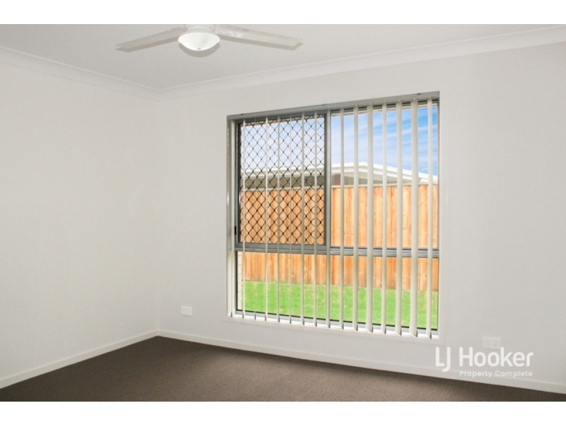 6 Burnley Road, Park Ridge QLD 4125