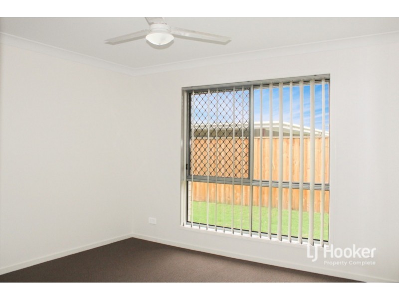 6 Burnley Road, Park Ridge QLD 4125