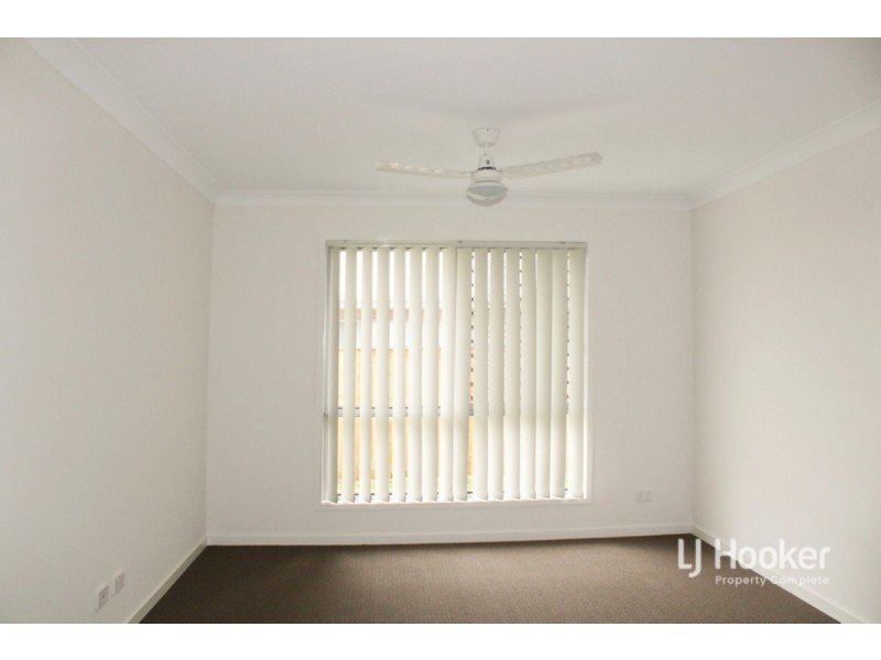 6 Burnley Road, Park Ridge QLD 4125