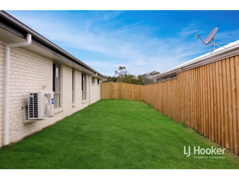 6 Burnley Road, Park Ridge QLD 4125