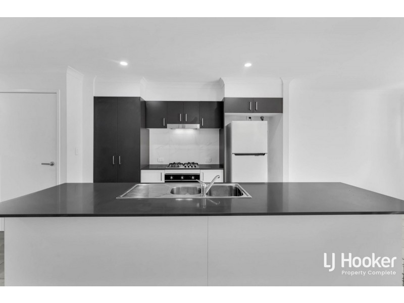 4 Lowthers Street, Yarrabilba QLD 4207