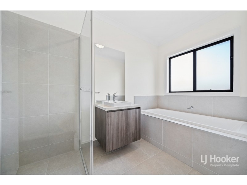 31 Fletcher Street, Yarrabilba QLD 4207