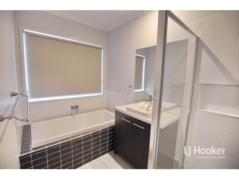 1 Aurora Lane, Yarrabilba QLD 4207