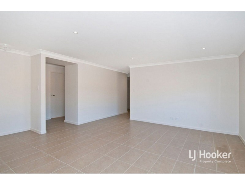 48 Splendour Circuit, Yarrabilba QLD 4207