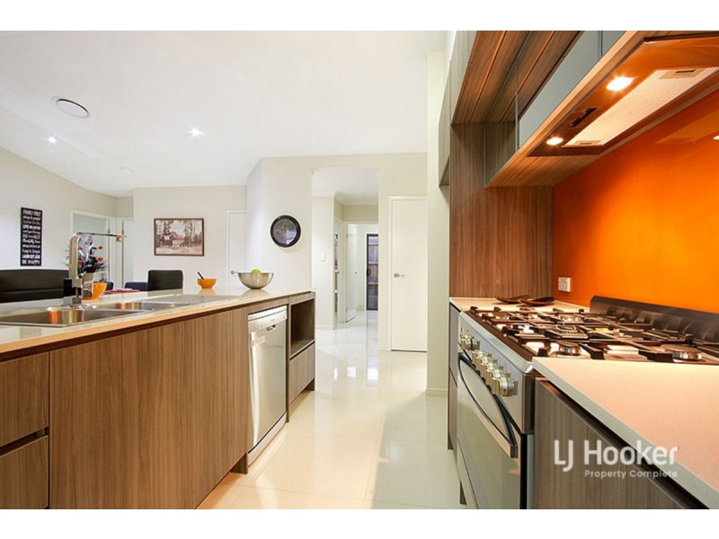 15 Autumnfield Avenue, Yarrabilba QLD 4207