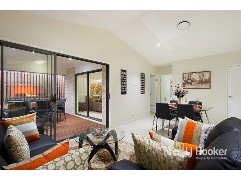 15 Autumnfield Avenue, Yarrabilba QLD 4207