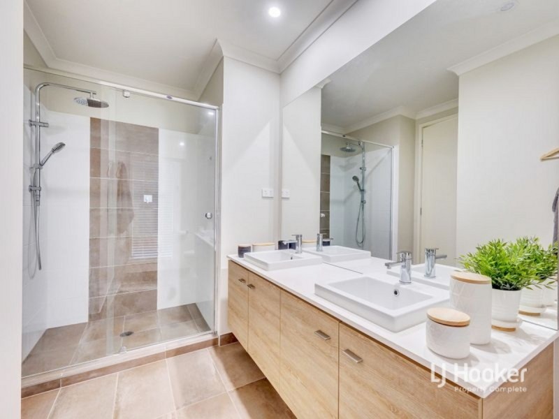 16 Latham Street, Yarrabilba QLD 4207