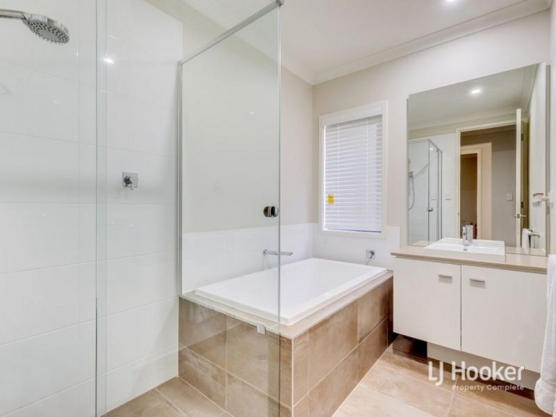 16 Latham Street, Yarrabilba QLD 4207