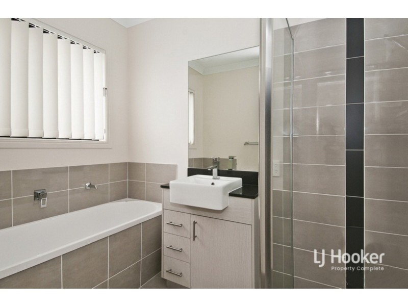 42 Leland Street, Yarrabilba QLD 4207