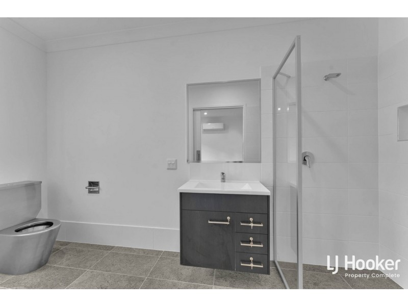 5 Maher Place, Gleneagle QLD 4285