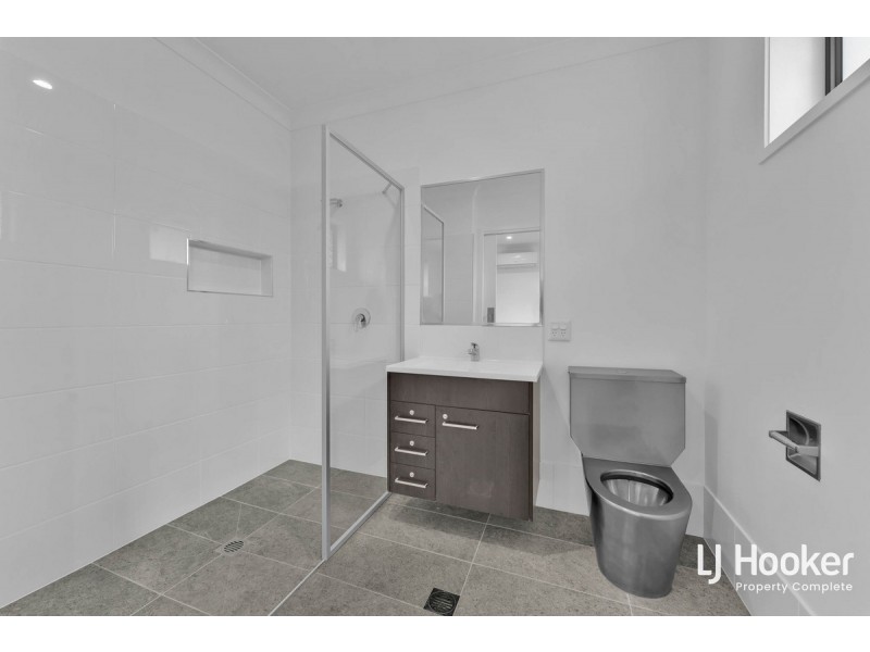 5 Maher Place, Gleneagle QLD 4285