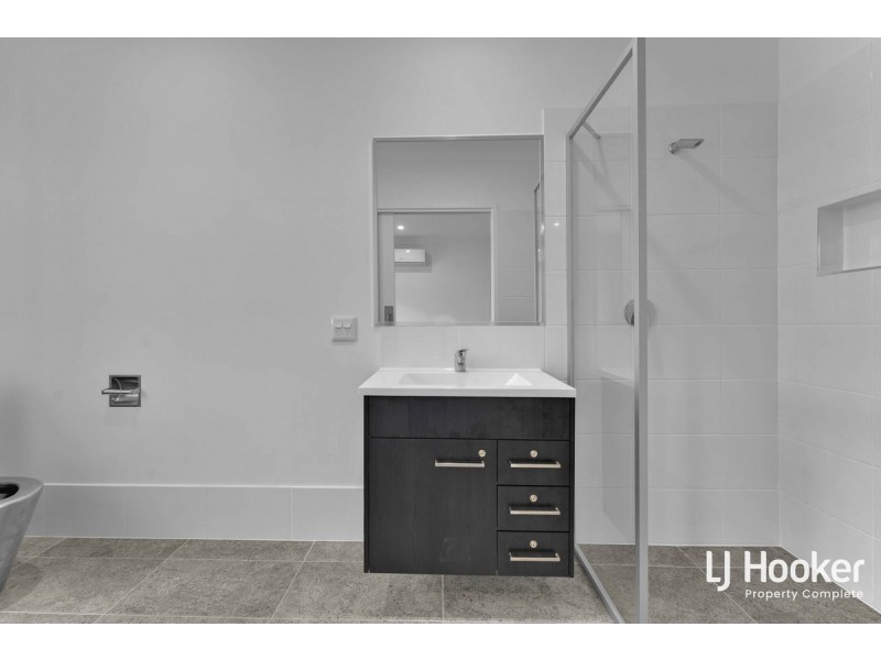 5 Maher Place, Gleneagle QLD 4285