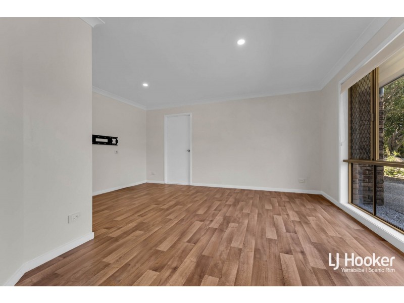 57 Boblynne Street, Chapel Hill QLD 4069