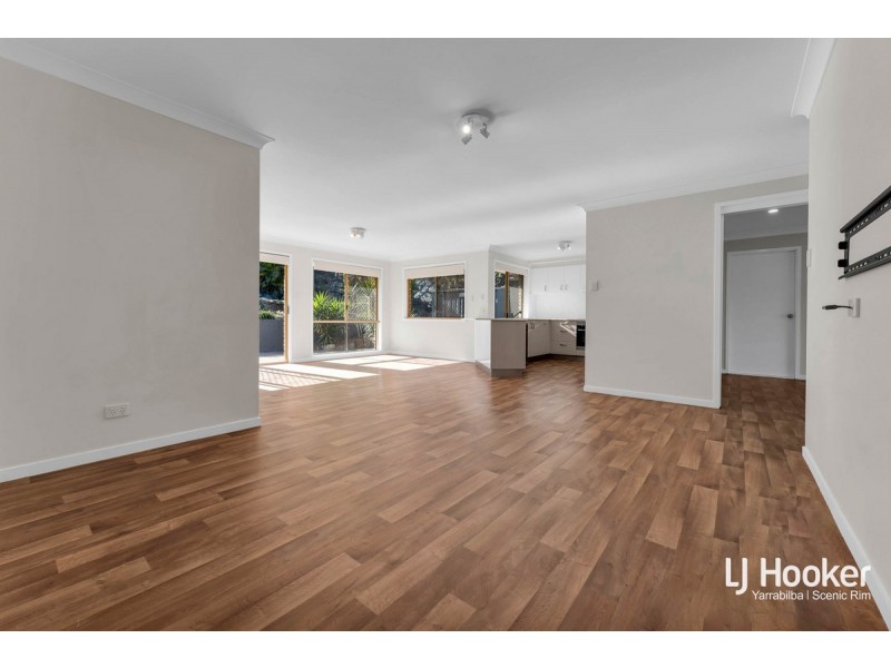 57 Boblynne Street, Chapel Hill QLD 4069