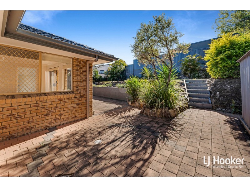 57 Boblynne Street, Chapel Hill QLD 4069