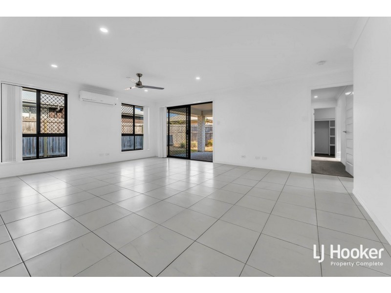 11 Willow Circuit, Yarrabilba QLD 4207