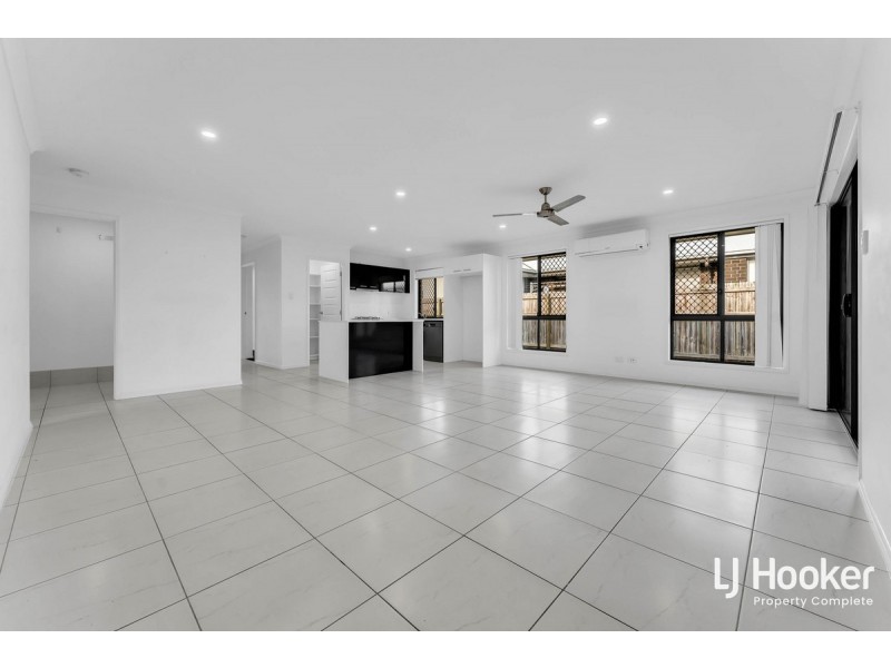 11 Willow Circuit, Yarrabilba QLD 4207