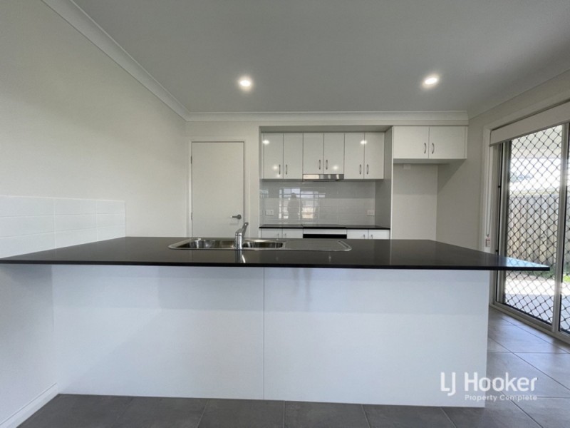 6 Wilfred Street, Walloon QLD 4306