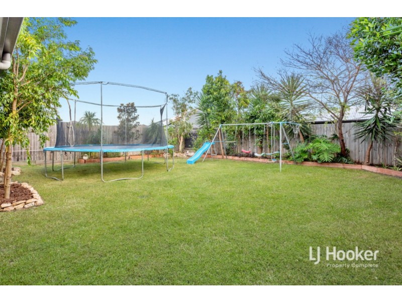 8 Buxton Avenue, Yarrabilba QLD 4207