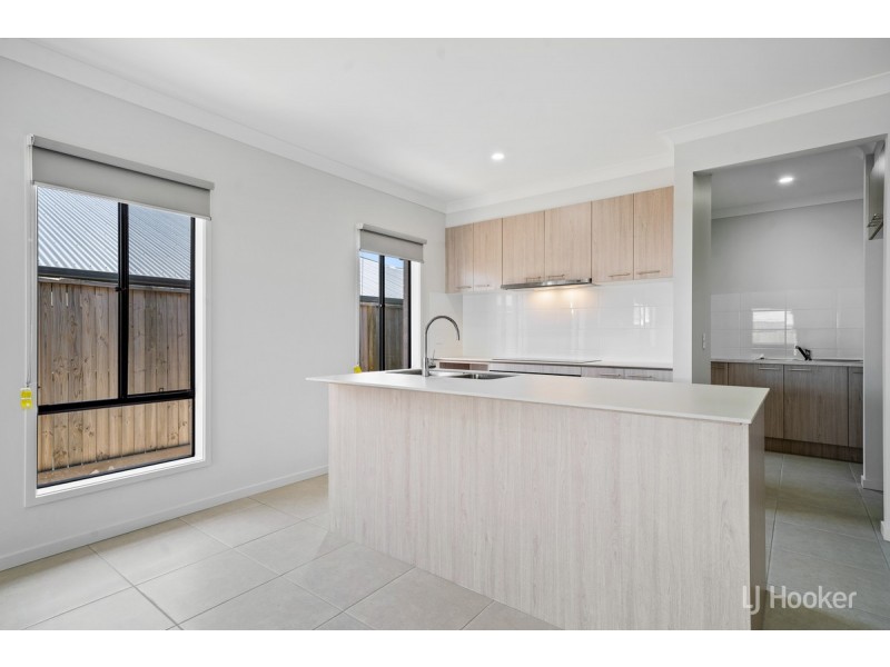 7 Wellington Circuit, Yarrabilba QLD 4207
