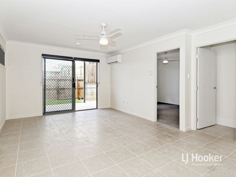 2/72 Stormbird Street, Redbank Plains QLD 4301