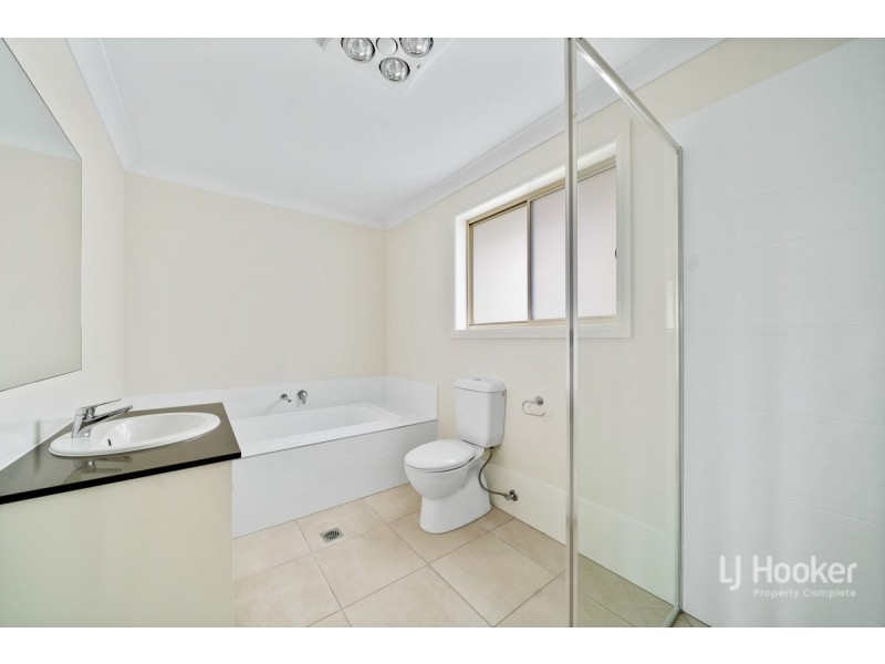 31 Janet Street, Walloon QLD 4306