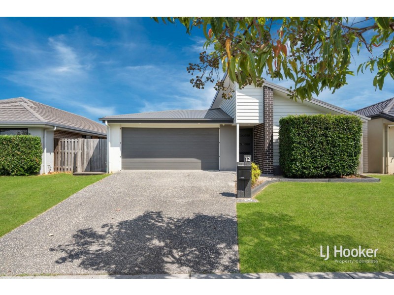 12 Wicker Road, Park Ridge QLD 4125