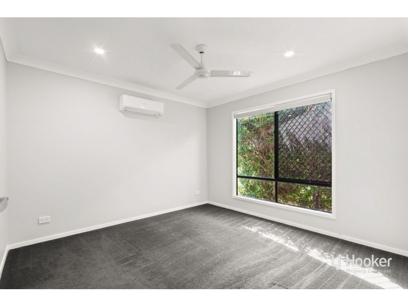 12 Wicker Road, Park Ridge QLD 4125
