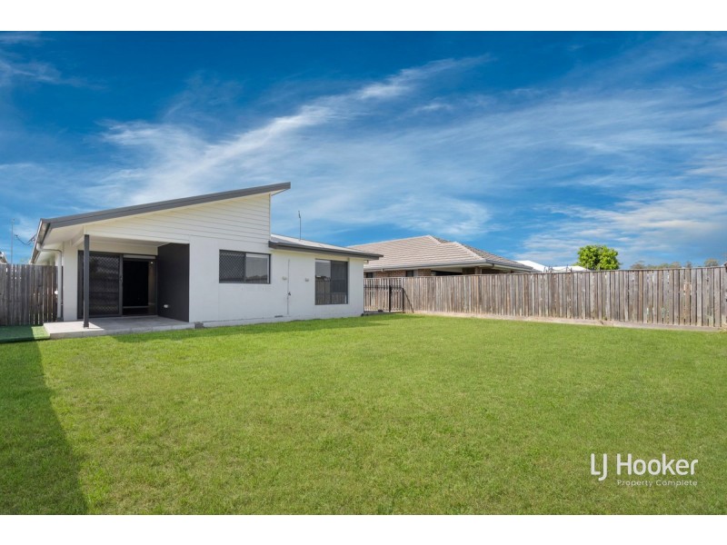 12 Wicker Road, Park Ridge QLD 4125