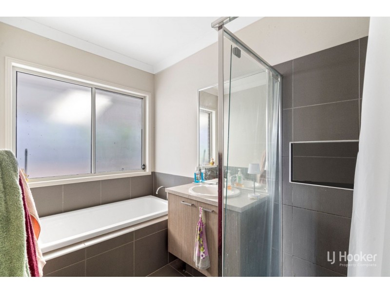21 Greenstone Street, Yarrabilba QLD 4207