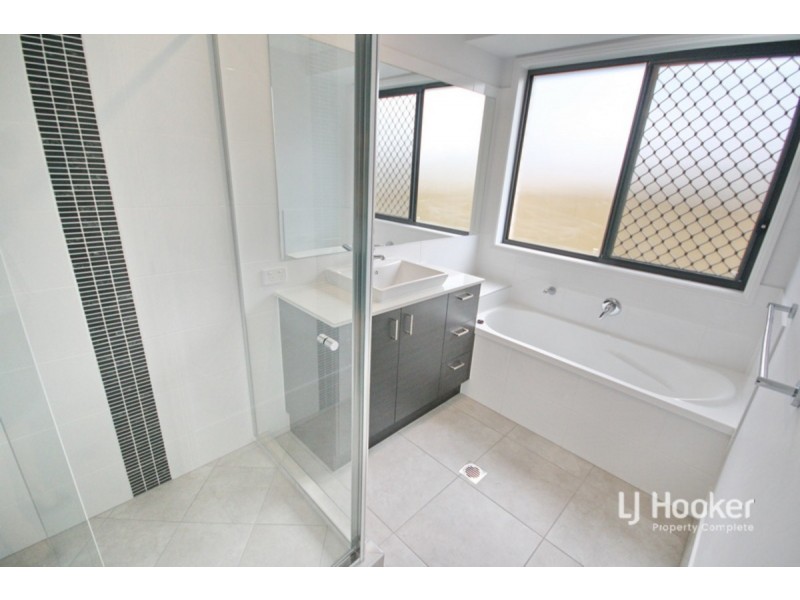 88 Buxton Avenue, Yarrabilba QLD 4207