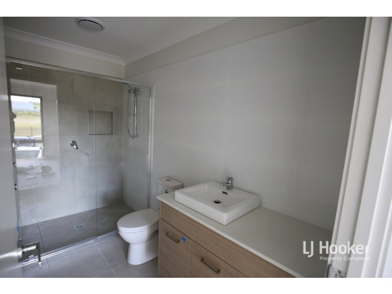 14 Grampians Circuit, Yarrabilba QLD 4207