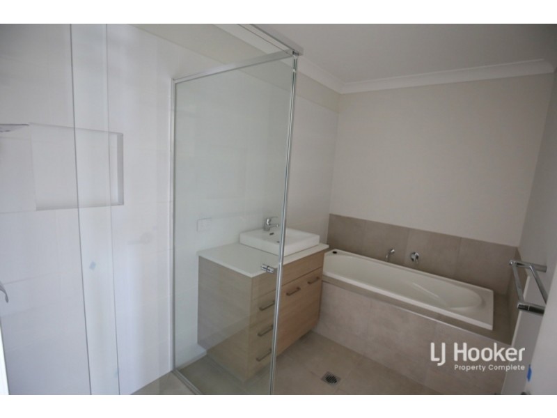 14 Grampians Circuit, Yarrabilba QLD 4207