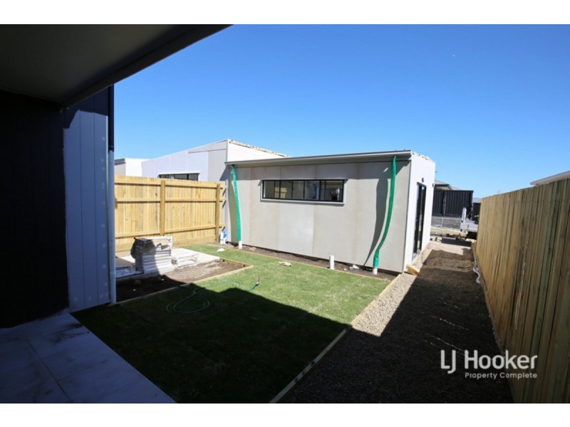 14 Grampians Circuit, Yarrabilba QLD 4207