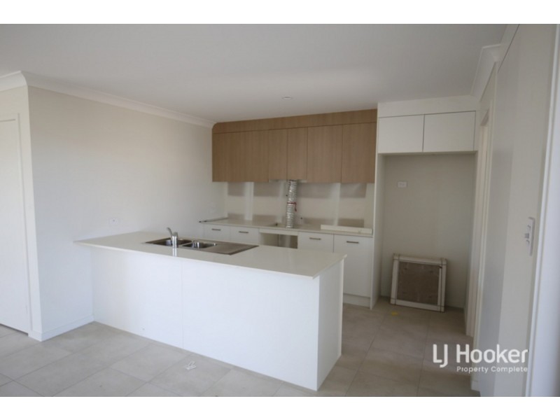 14 Grampians Circuit, Yarrabilba QLD 4207