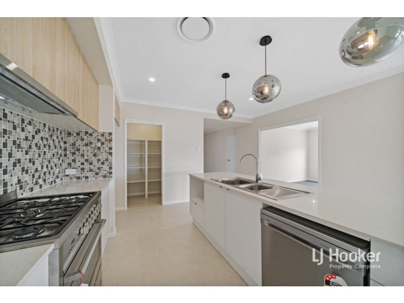 62 Snowdonia Crescent, Yarrabilba QLD 4207