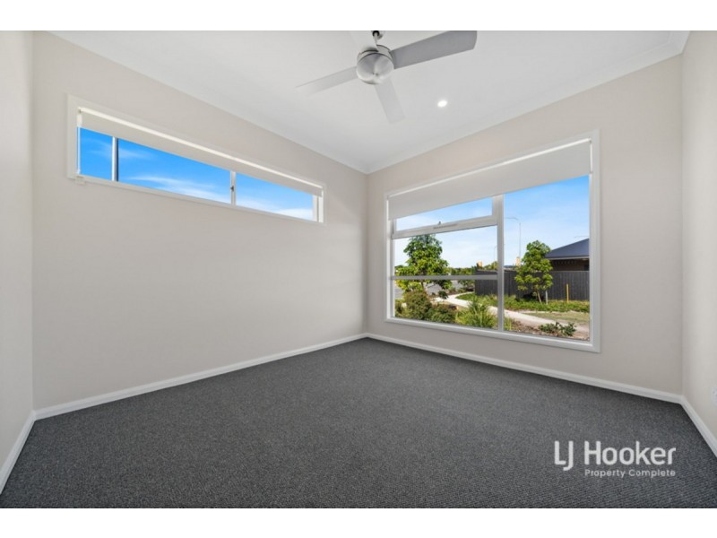 62 Snowdonia Crescent, Yarrabilba QLD 4207