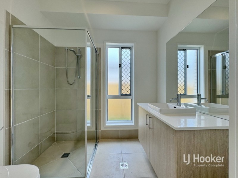 34 Hexham Street, Yarrabilba QLD 4207