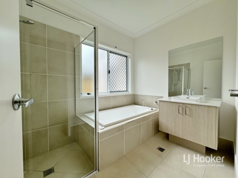 34 Hexham Street, Yarrabilba QLD 4207