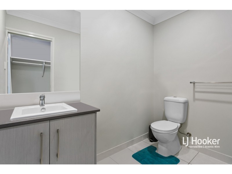 1/8 Highlands Street, Yarrabilba QLD 4207