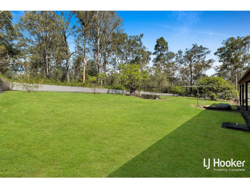 313-319 Clifton Drive, North Maclean QLD 4280