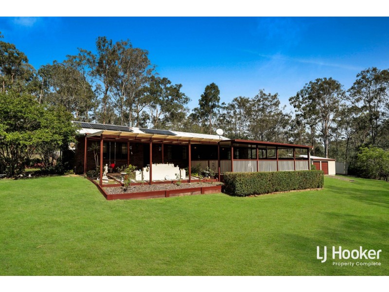 313-319 Clifton Drive, North Maclean QLD 4280