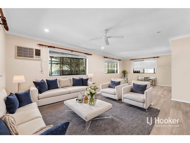 313-319 Clifton Drive, North Maclean QLD 4280