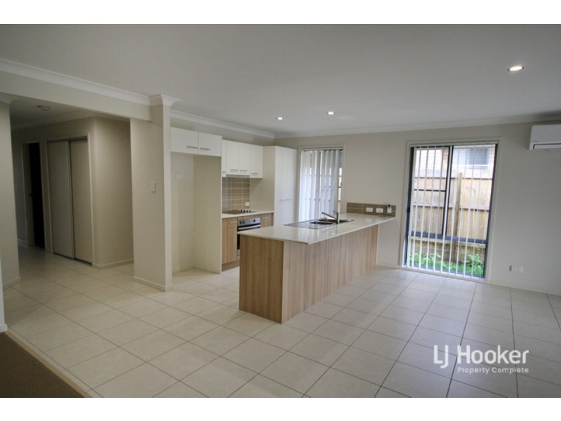 33 Malachite Drive, Logan Reserve QLD 4133