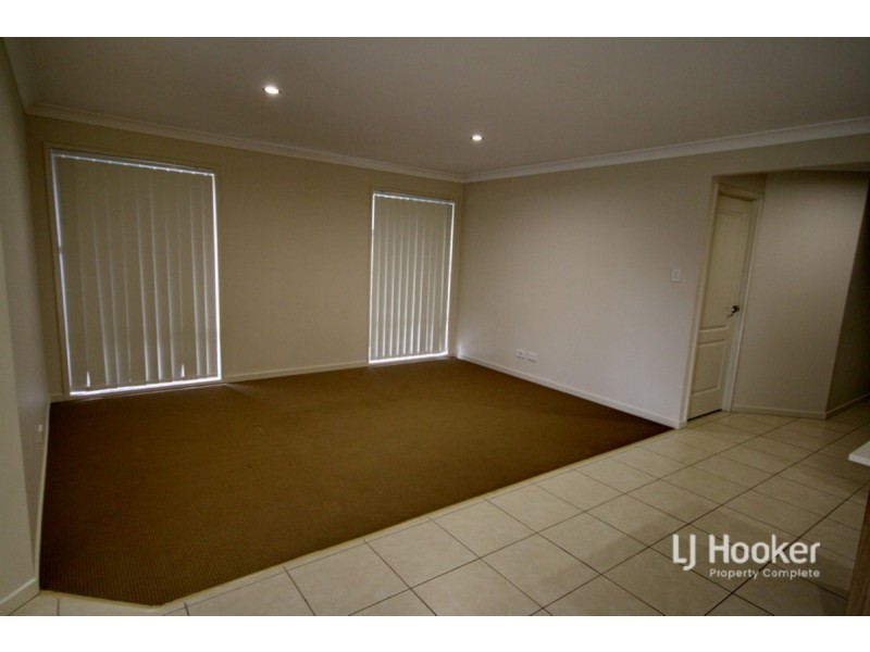33 Malachite Drive, Logan Reserve QLD 4133